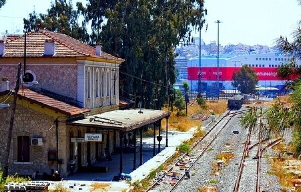 Ανάπλαση – αξιοποίηση σιδηροδρομικού σταθμού Αγ. Διονυσίου 