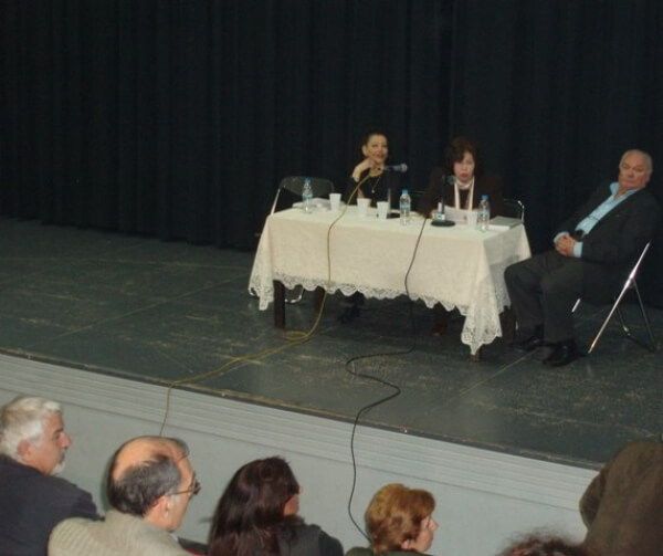 Λ. Τζανής: «Πιστεύω ακράδαντα πως τέτοιου είδους βιβλία θα πρέπει πρωτίστως να μπουν στις βιβλιοθήκες των σχολείων.»