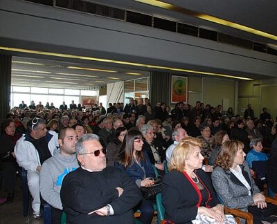 Οι σεισμόπληκτοι Δραπετσώνας πήραν τα διαμερίσματα τους